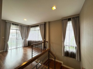 ขายบ้านเดี่ยวหรูย่านสุขาภิบาล5 บ้านเดี่ยวหรูออเงิน ฟรี เฟอร์นิเจอร์ ครัวบิ้วท์อิน,ขายพร้อมผู้เช่า เจ้าของขายเอง