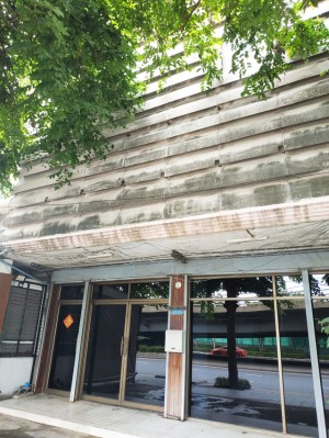 ขายด่วน อาคารพาณิชย์2 คูหา5 ชั้น ติดถนนสิรินธร 📍 ทำเลทอง ใกล้BTSสถานีสิรินธร 🚆 เหมาะทำออฟฟิศ-ห้องพัก/ทำห้องเช่าAirbnb