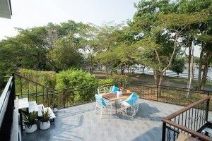 บ้านพูลวิลล่าวิวทะเลสาบ หลังมุมห้วยใหญ่-พัทยา