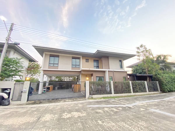 ขายด่วน เจ้าของขายเอง ถูกมากๆ บ้านเดี่ยว โครงการสยามไฮวิลล์คลองสี่-วงแหวนธัญบุรี โทร. 063-694-6997