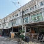 เดอะเมทโทร ทาวน์เฮาส์ 3 ชั้น พระราม9 บ้านพร้อมอยู่