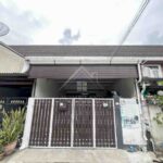 ทาวน์เฮ้าส์2ชั้น สังข์ฉิมพัฒนา-บางกรวยซอย7 พร้อมอยู่ หน้าบ้านไม่