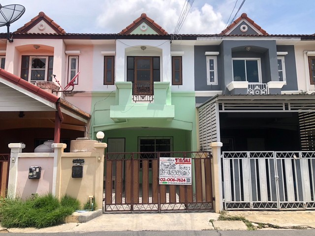 ทาวน์เฮ้าส์ 2 ชั้น 16 ตร.ว. หมู่บ้านเค.ซี.รามอินทรา 6 พระยาสุเรนท
