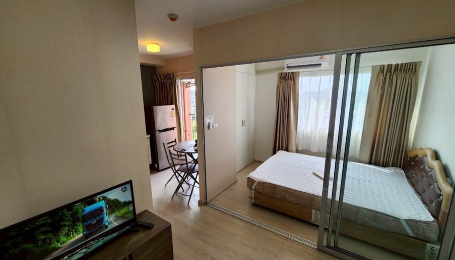 ขาย คอนโด พลัม รังสิต ม.กรุงเทพ เฟอร์ครบ ชั้น 5 ตึก B เฟอร์นิเจอร์ ครบครัน พร้อมอยู่ โทร 098-5426951