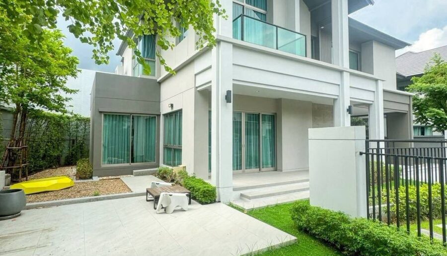 ให้เช่าบางกอกบูเลอวาร์ด ซิกเนเจอร์ ลาดพร้าว-เสรีไทย