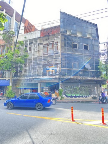 ขาย อาคารพาณิชย์ 3 ชั้น ติดถนนสุรวงศ์ ใกล้ BTS ช่องนนทรี