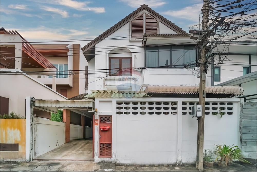 ขายด่วน!!บ้านเก่า ทำเลทอง ใจกลางสุขุมวิท 71 ราคาปรับลง เหลือ 12.9 ล้านบาท !